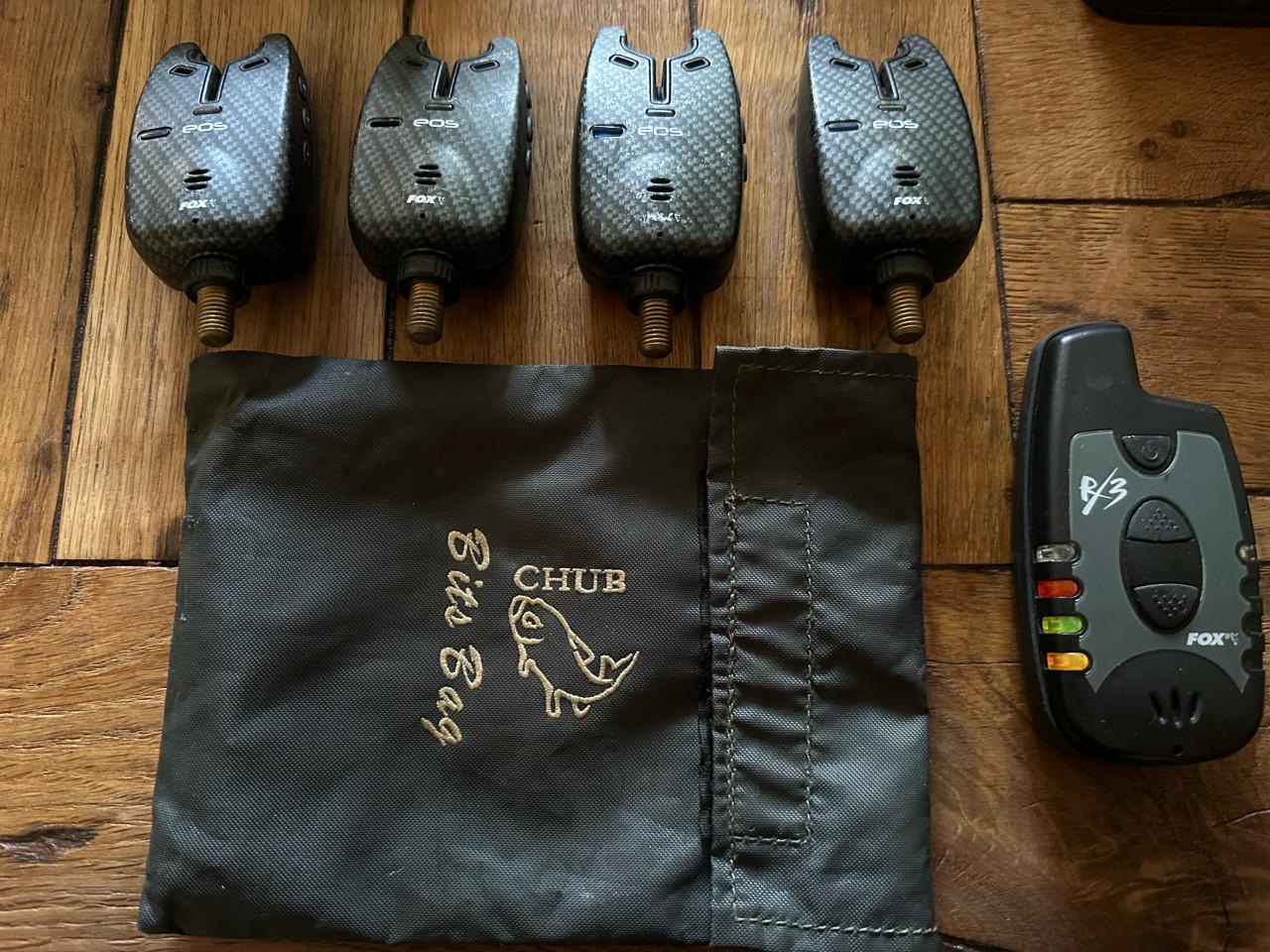 Fox EOS RX3 Beetmelders Set met Receiver en Chub Bit Bag