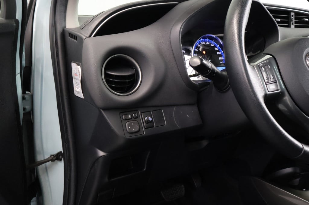 Toyota Yaris 1.5 hybrid aqua edition