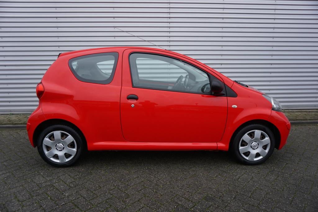 Toyota Aygo 1.0-12v