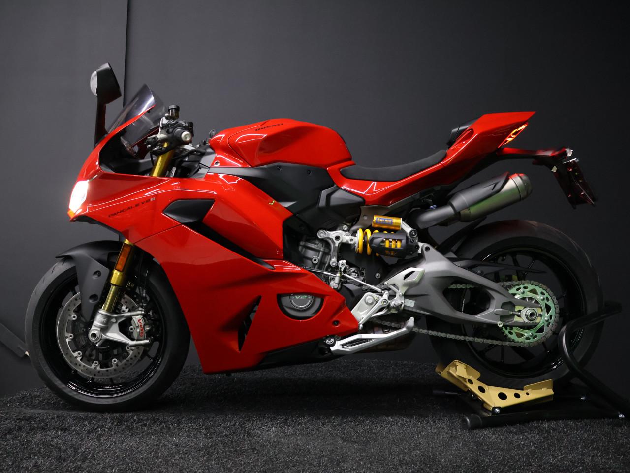 Ducati Panigale V2 S - BTW MOTOR