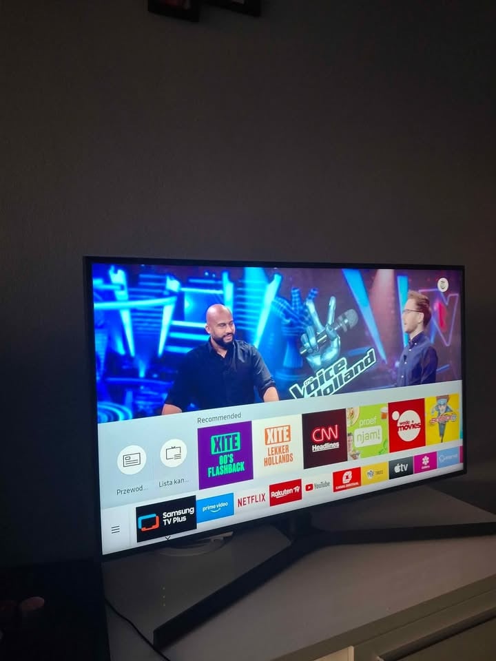 Samsung 43 Inch-109cm  Smart 4K UHD Ultra HD TV