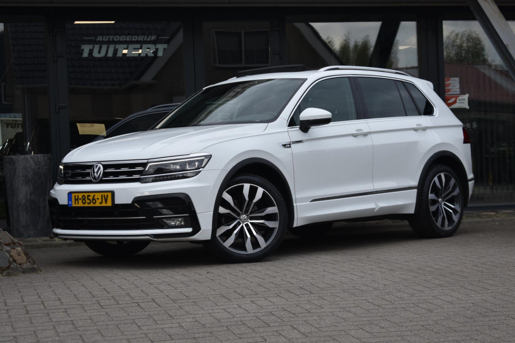 Volkswagen Tiguan 1.5 tsi act highline r-line | trekhaak | camera | dynaudi