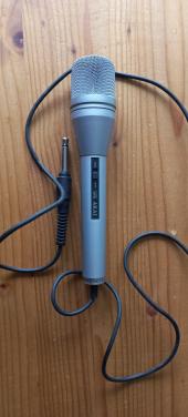 Vintage Akai microphone ADM 25 jack