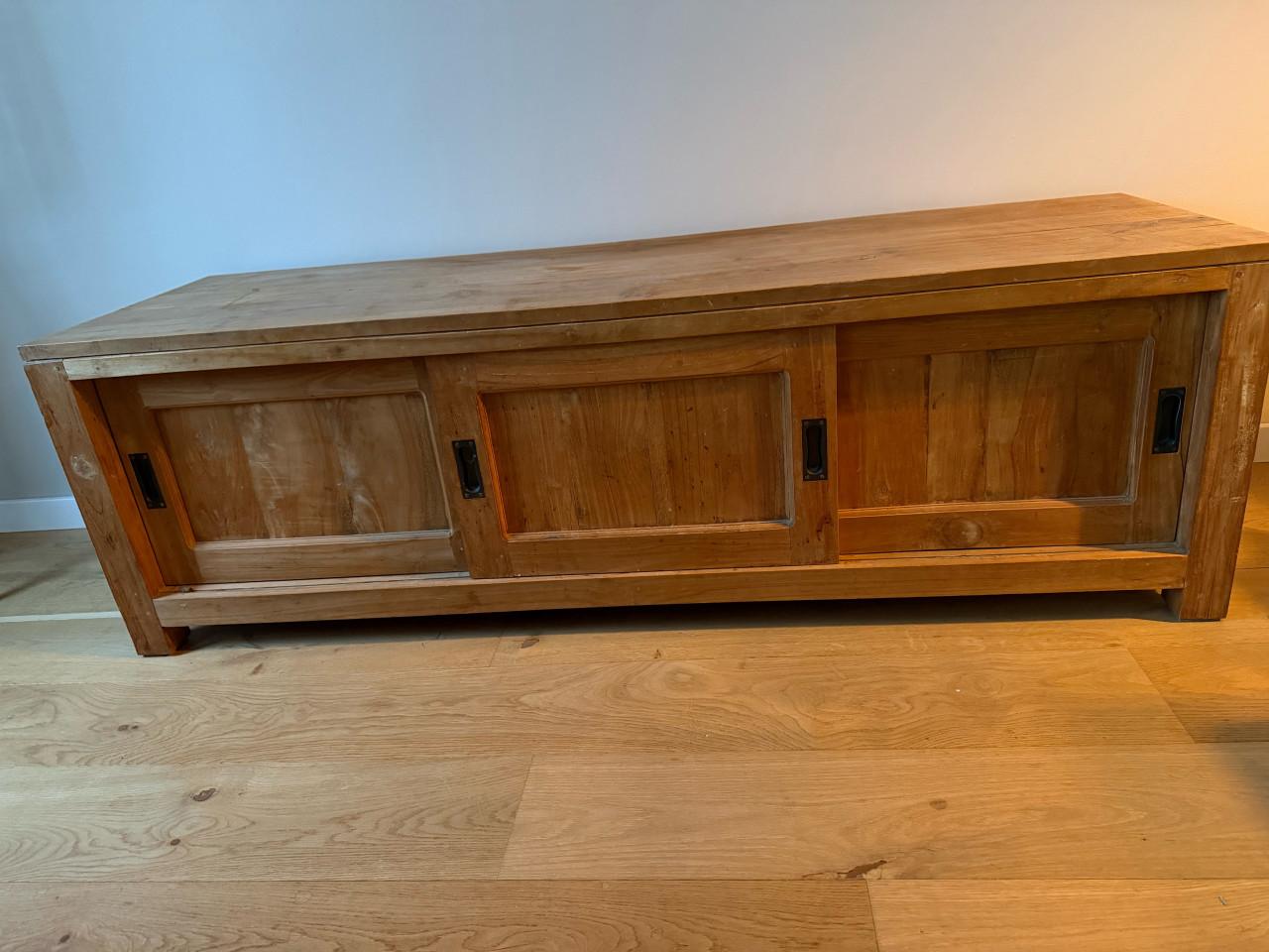 Mooie teak houten kast