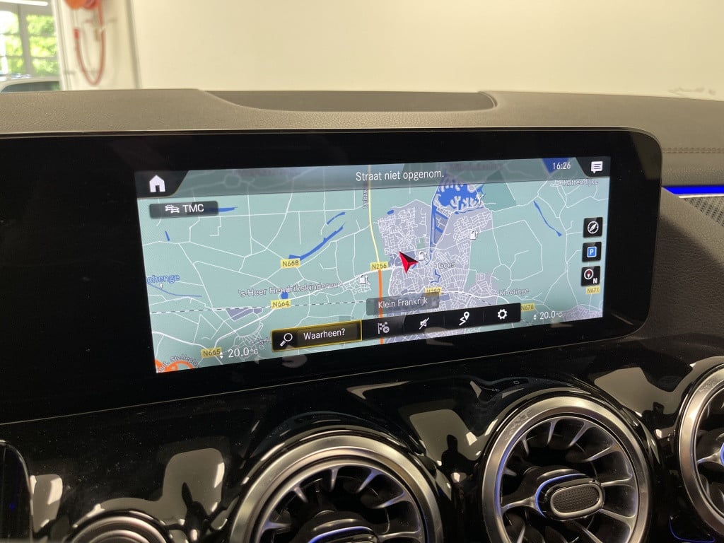 Mercedes-Benz Gla-klasse 250 e amg line | pano | 360 cam | leer | multibeam