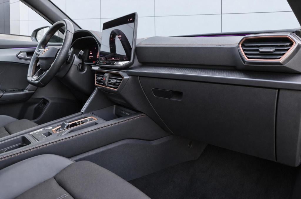 Cupra Formentor 1.5 tsi e-hybrid business 204pk dsg6