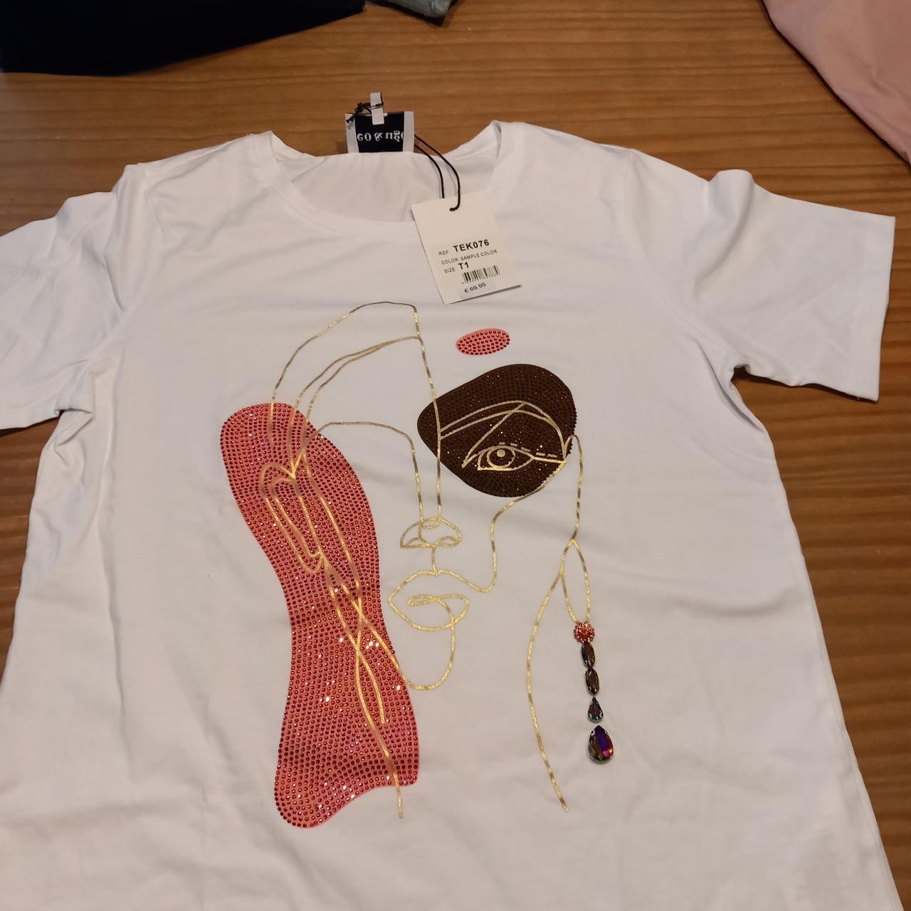 T shirt nieuw met kaartje er nog aan