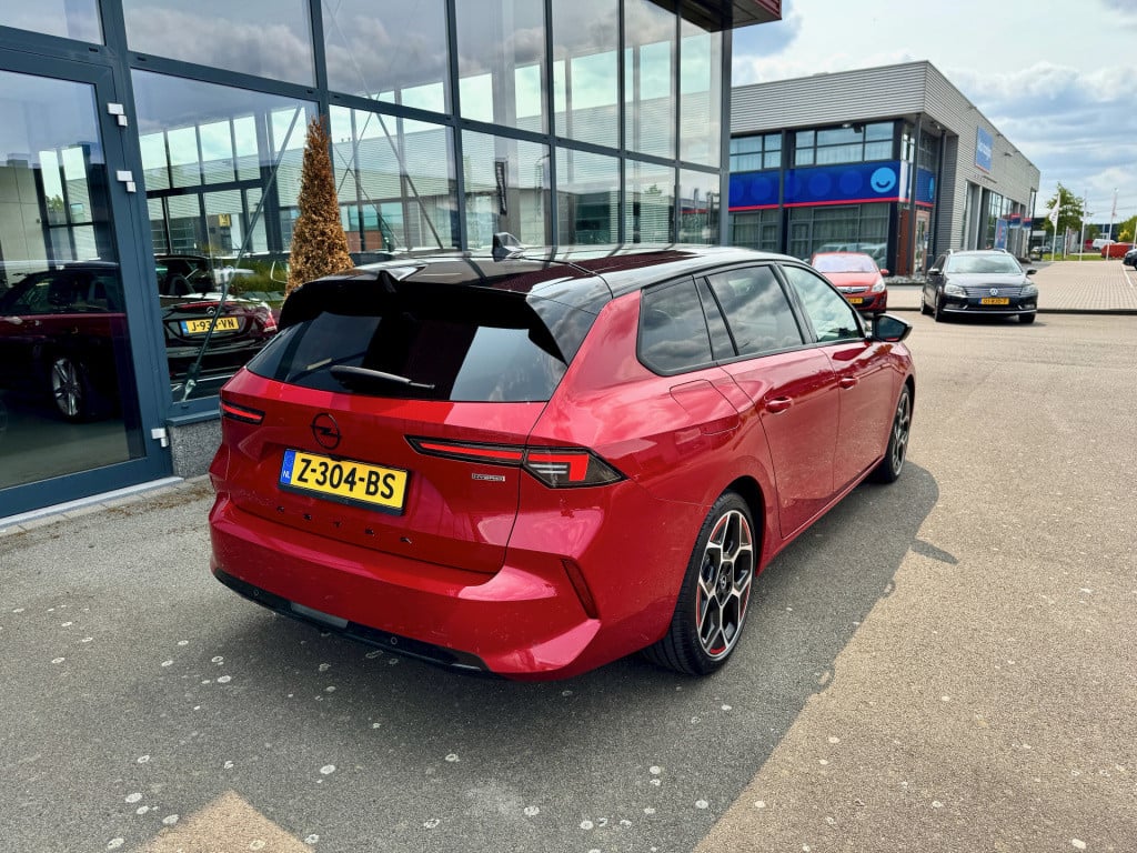 Opel Astra sports tourer 1.6 turbo plug in hybrid ultimate pano dak