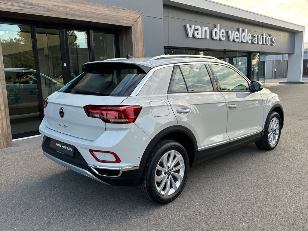Volkswagen T-roc 1.5 tsi 150pk dsg style carplay | camera | keyless | elek.