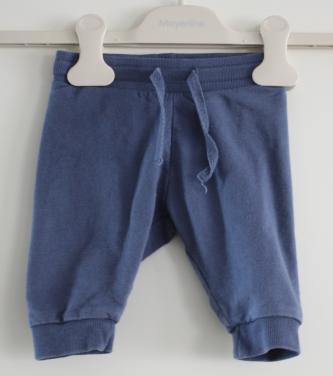 Blauw broekje maat maat 62