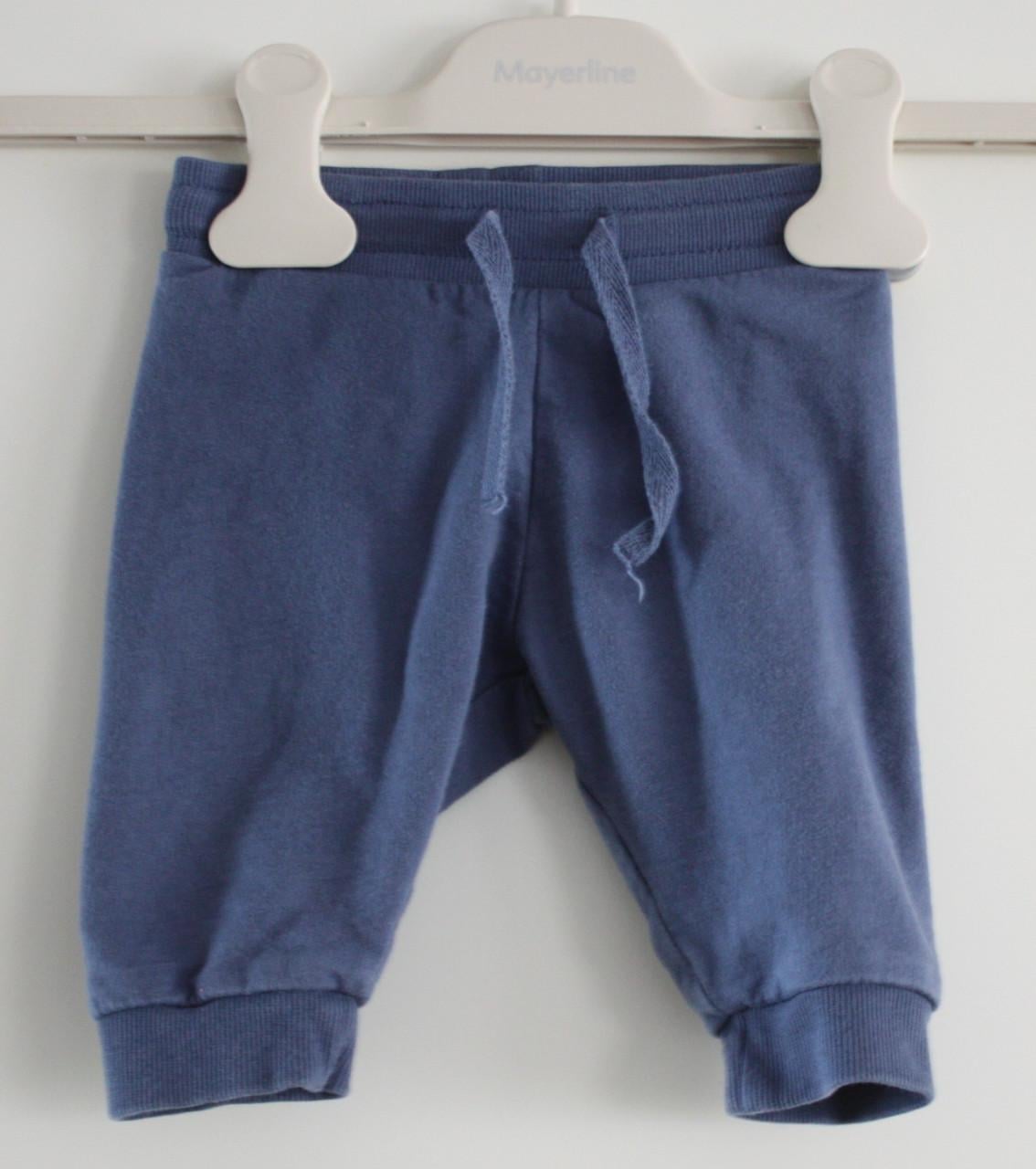 Blauw broekje maat maat 62