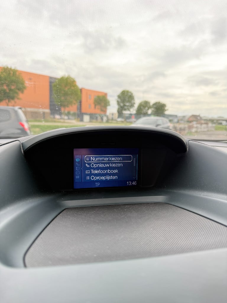Ford C-max 1.0 - titanium - nieuwe distributie -125pk