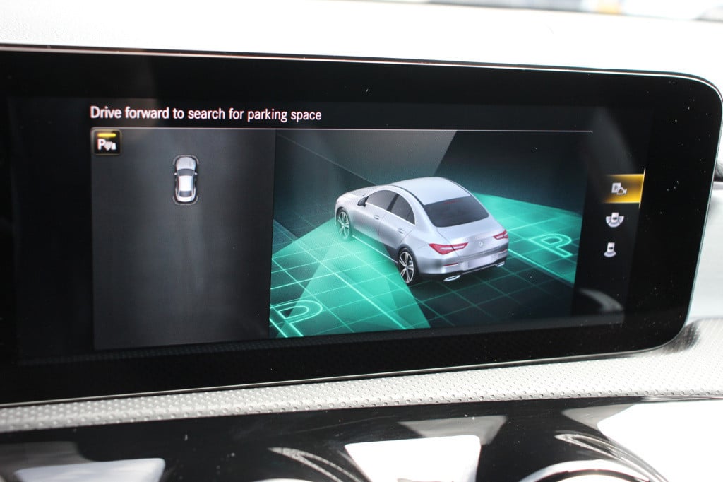 Mercedes-Benz Cla 220 4matic premium plus amg | pano | memory | acc | camer