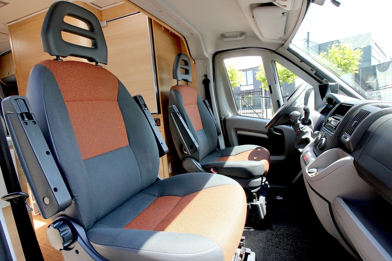 Knaus Box Star (Mooie compacte Buscamper met unieke indeling!!)