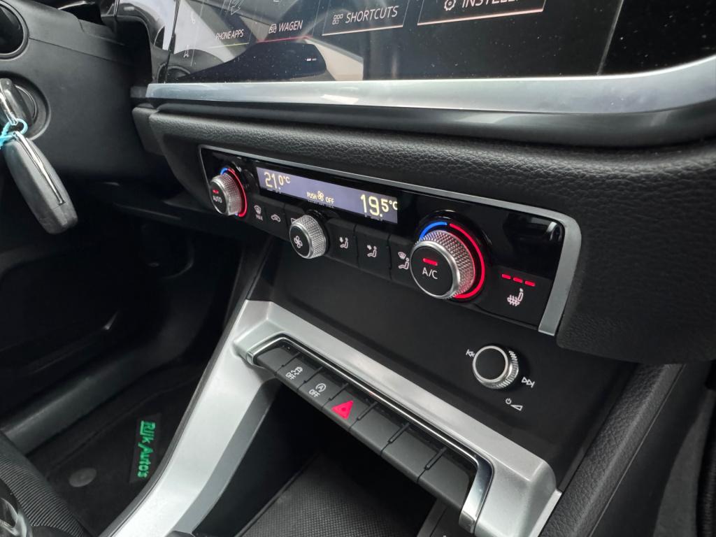 Audi Q3 35 tfsi * matrix led * stoelverwarming * adaptive cruise control