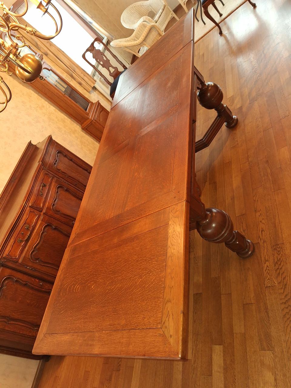 Eettafel / dressoir