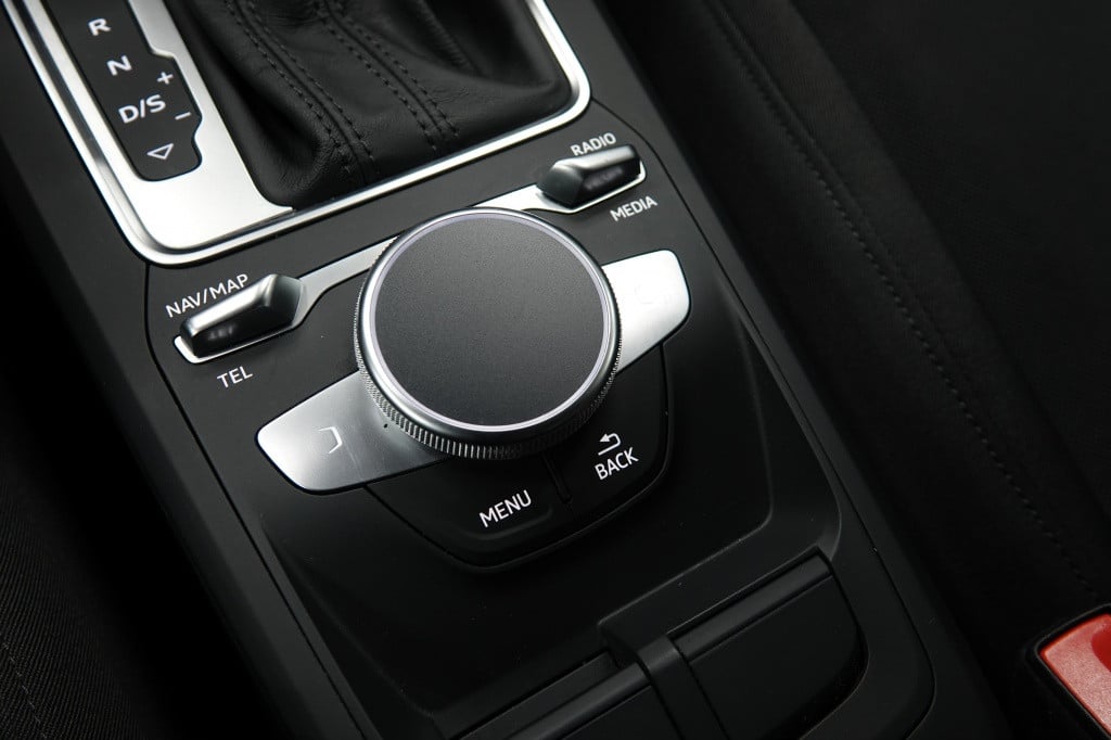 Audi Q2 1.5 tfsi | led | pdc | stoelverw. | airco |