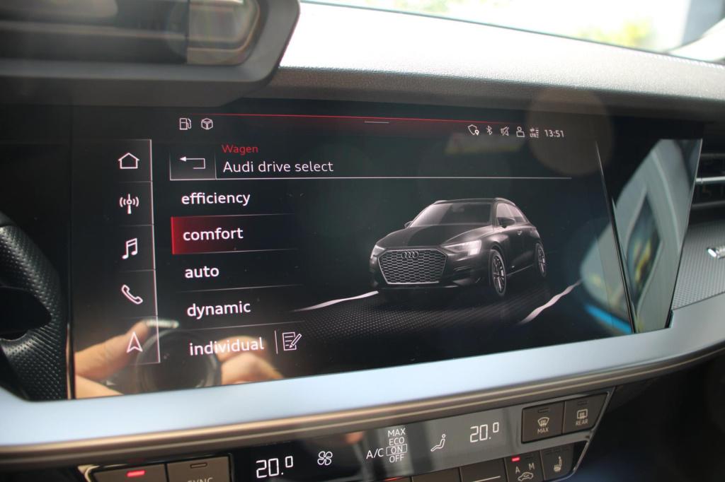 Audi A3 sportback 45 tfsi e s-line - matrix - turbo blauw - dab - virtual c