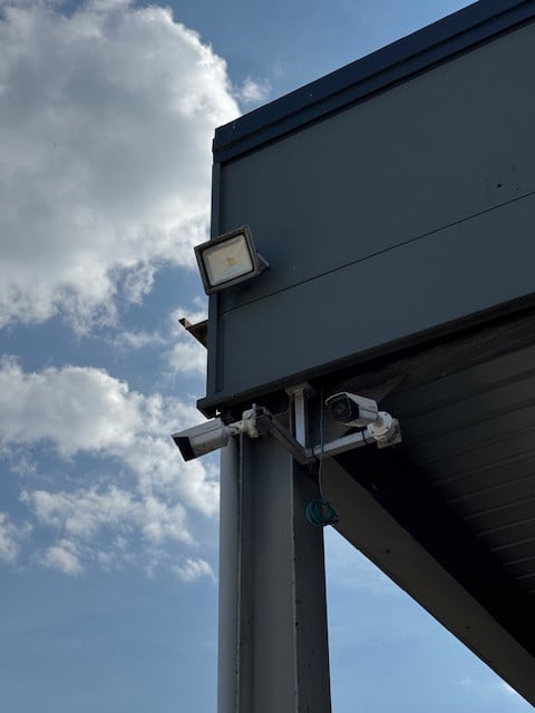 Bedrijfshal Kapellebrug te huur 220m2 of meer