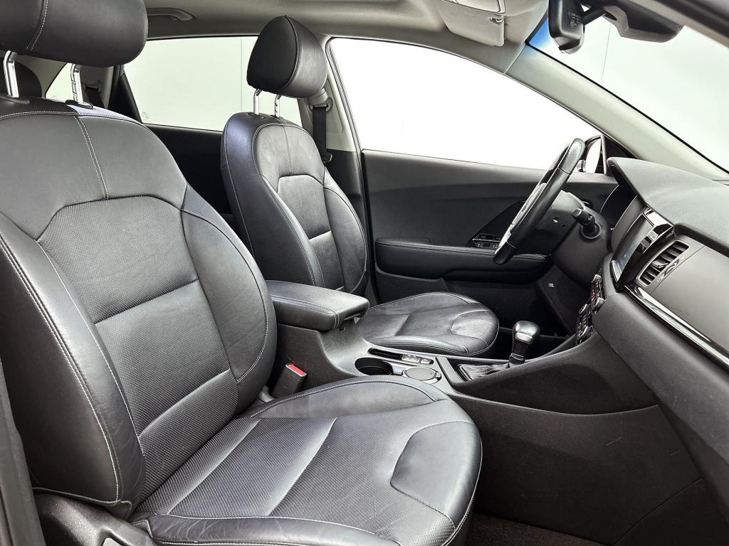Kia Niro 1.6 gdi hybrid executiveline | trekhaak | jbl | schuifdak | stoelv