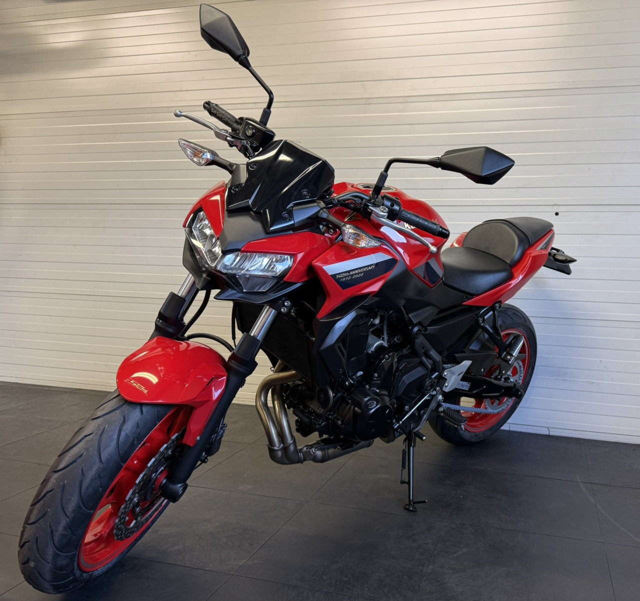 Zeer nette en jonge Kawasaki Z650 50th anniversary!