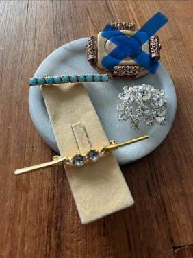 Broches diverse soorten