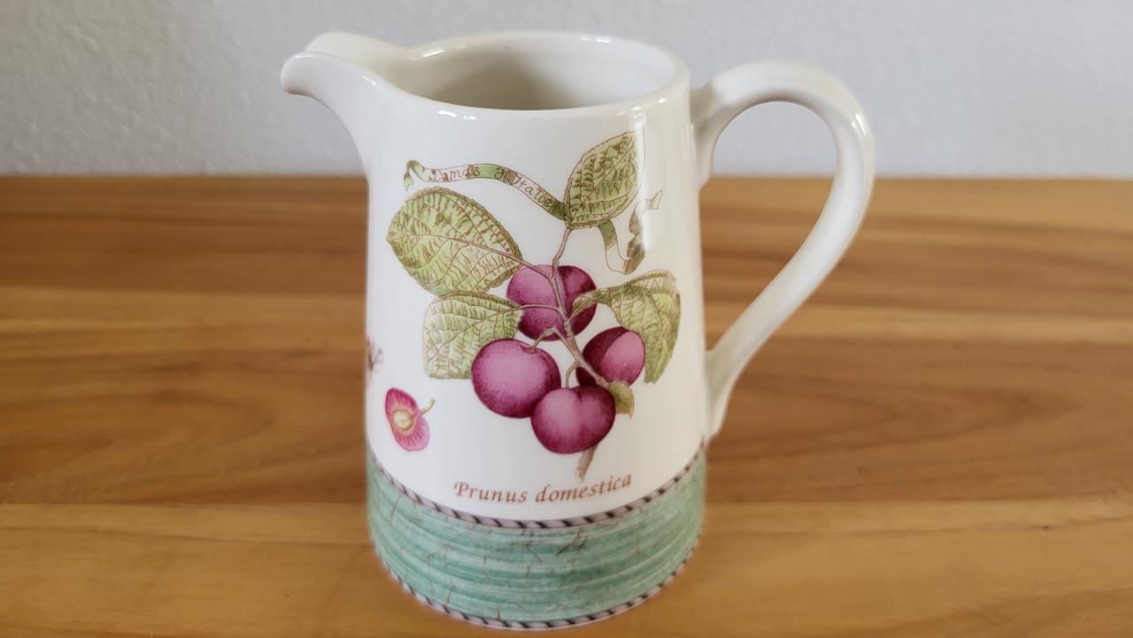 Wedgwood Sarah's Garden melk kan h 11 cm