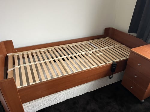 Elektrisch verstelbaar bed 90 x 200 cm
