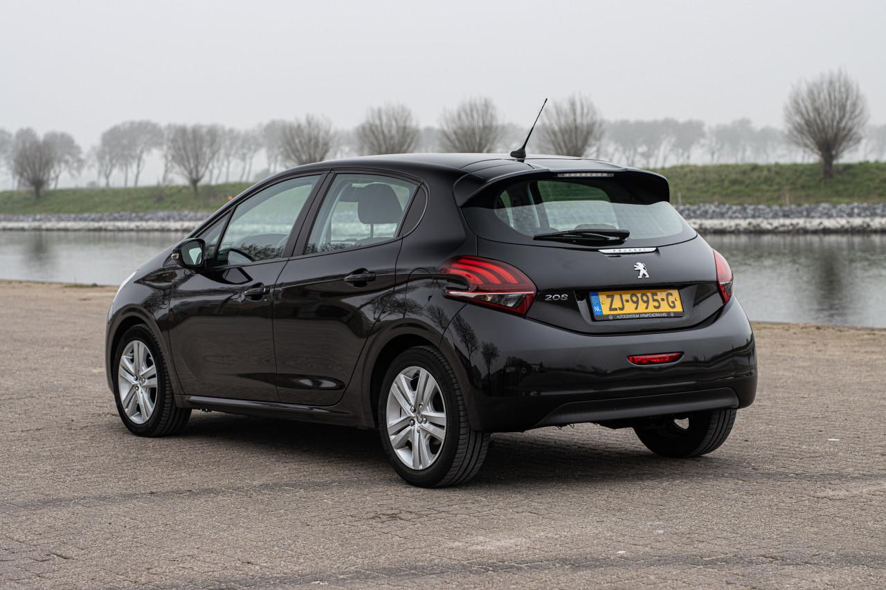 Peugeot 208 1.2 Puretech 110pk AUTOMAAT | CARPLAY | 2019