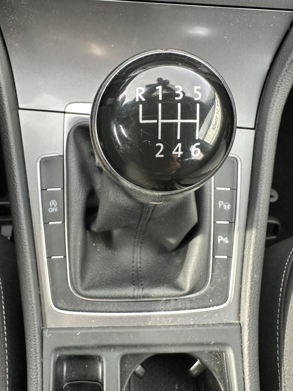 Volkswagen Golf 1.2 tsi trendline climate | adaptive cruise control | park 