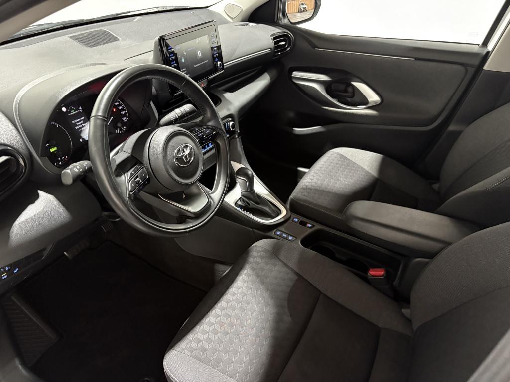Toyota Yaris 1.5 hybrid active| stoel+ stuur verw| adap.cruise| camera