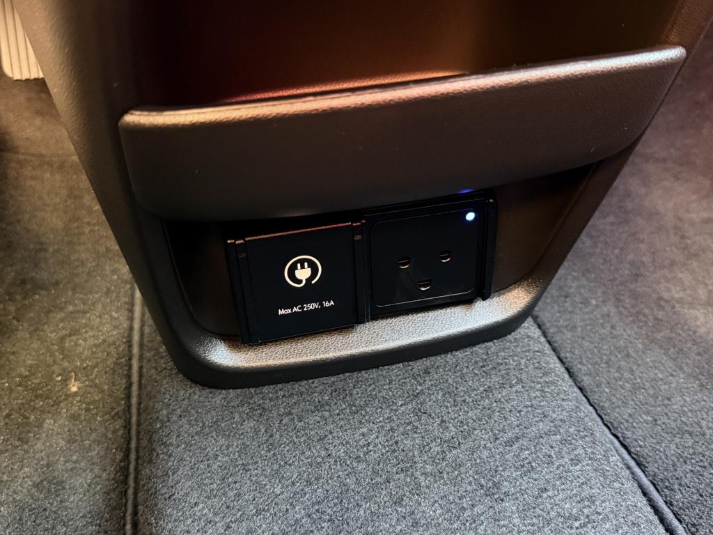 Hyundai Inster evolve plus 49 kwh apple/android carplay | lm-velgen |stoelv