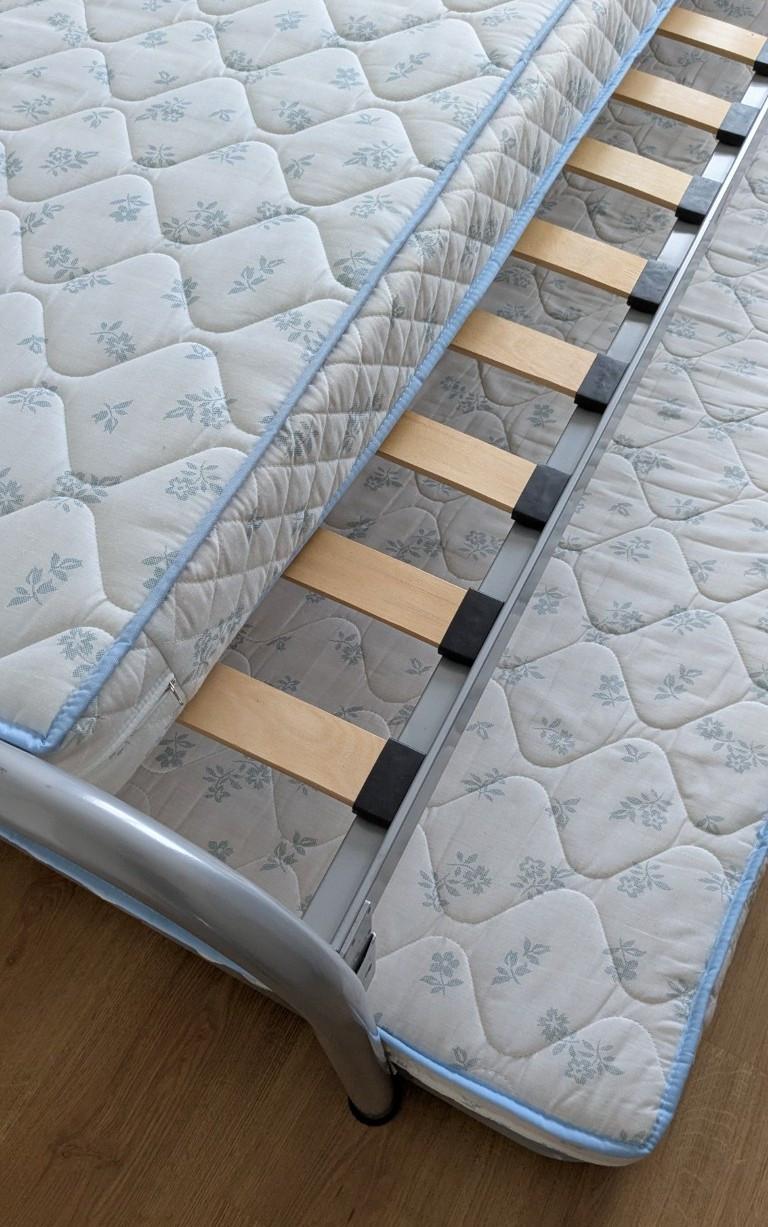 LOGEERBED / ONDERSCHUIFBED 200x90