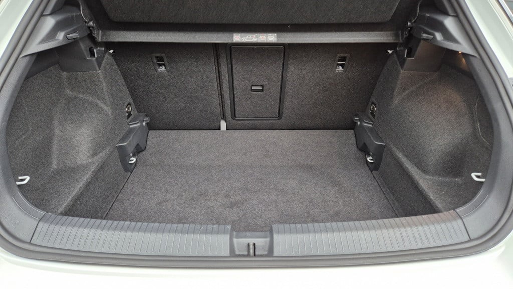 Volkswagen T-roc 1.5 tsi sport r *navi*camera*virtual*acc*blind-spot*clima*