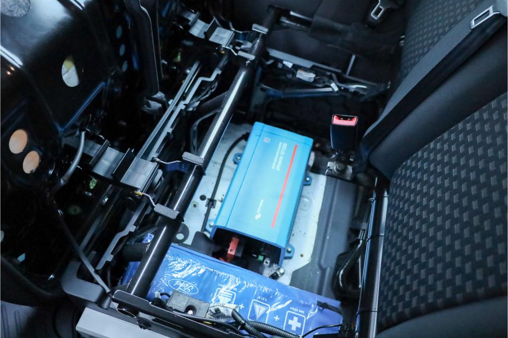 Ford Transit 350 2.0 tdci l2h2 limited automaat 185pk cam i stoelverw i tre