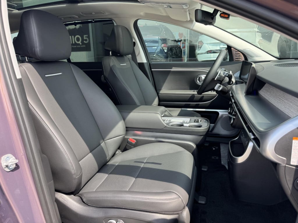 Hyundai Ioniq 9 connect+ awd 7p. 110.3 kwh nu in de showroom!