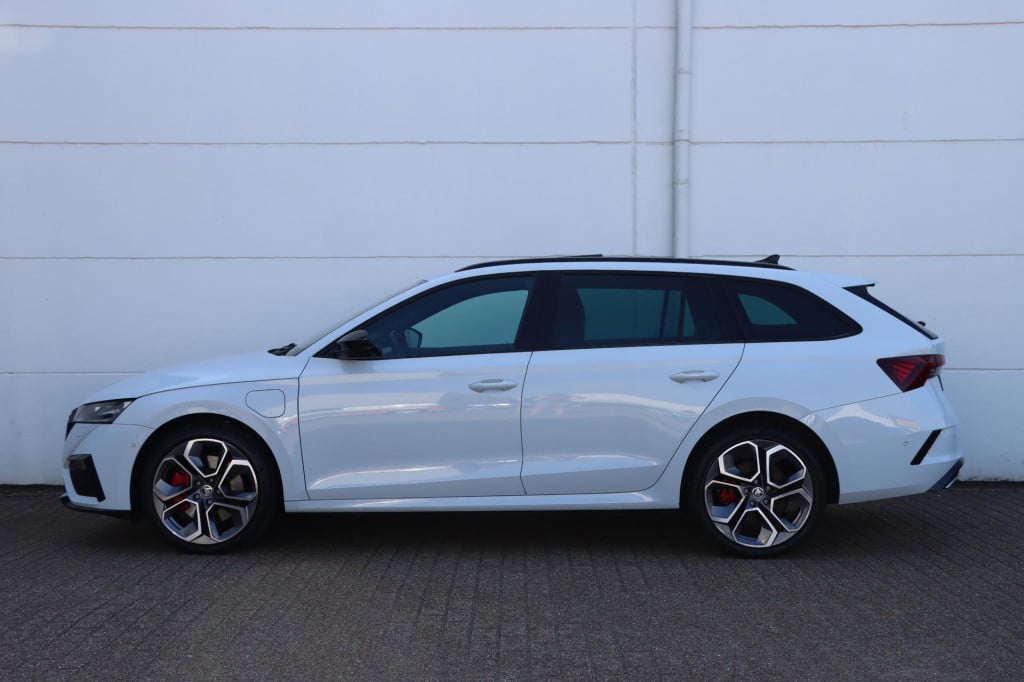 Skoda Octavia combi 1.4 tsi iv rs 245pk dsg6
