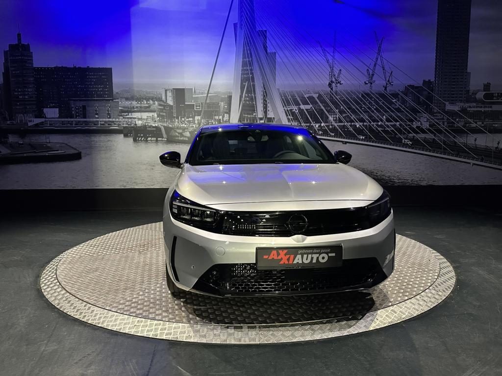 Opel Corsa 1.2 turbo gs *carplay*camera*led*