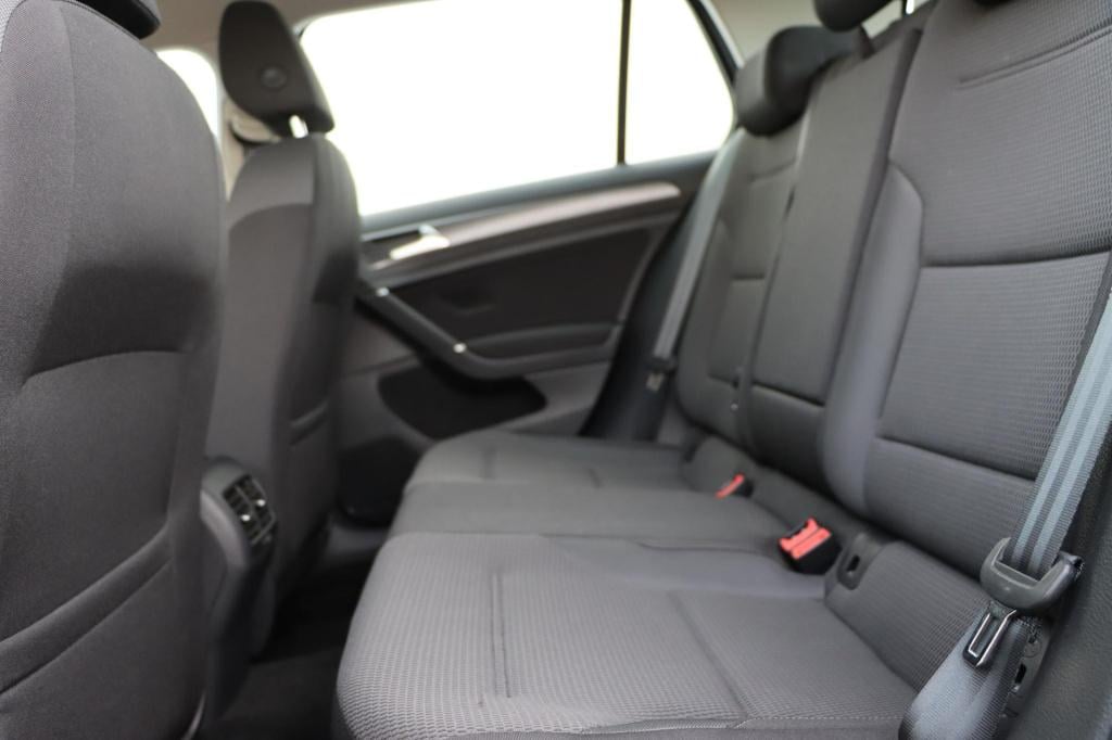 Volkswagen E-golf e-edition | soh 94,3% | navigatie | parkeersensoren | dri