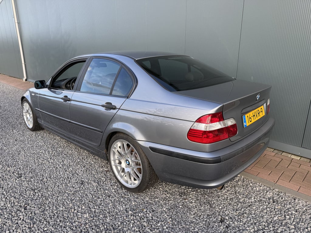 BMW 3-serie 318i 2.0i special executive sedan
