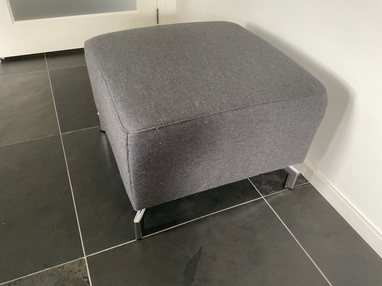 Poef/hocker antraciet