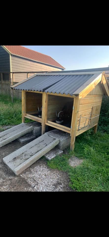 Dierenhok (geschikt voor geiten, kippen, konijnen, e.d)