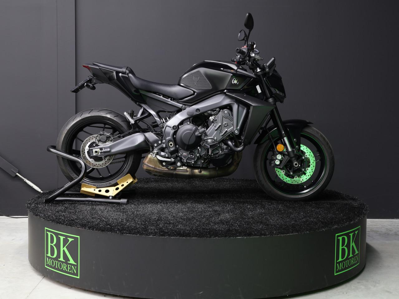 MT 09 | Techblack