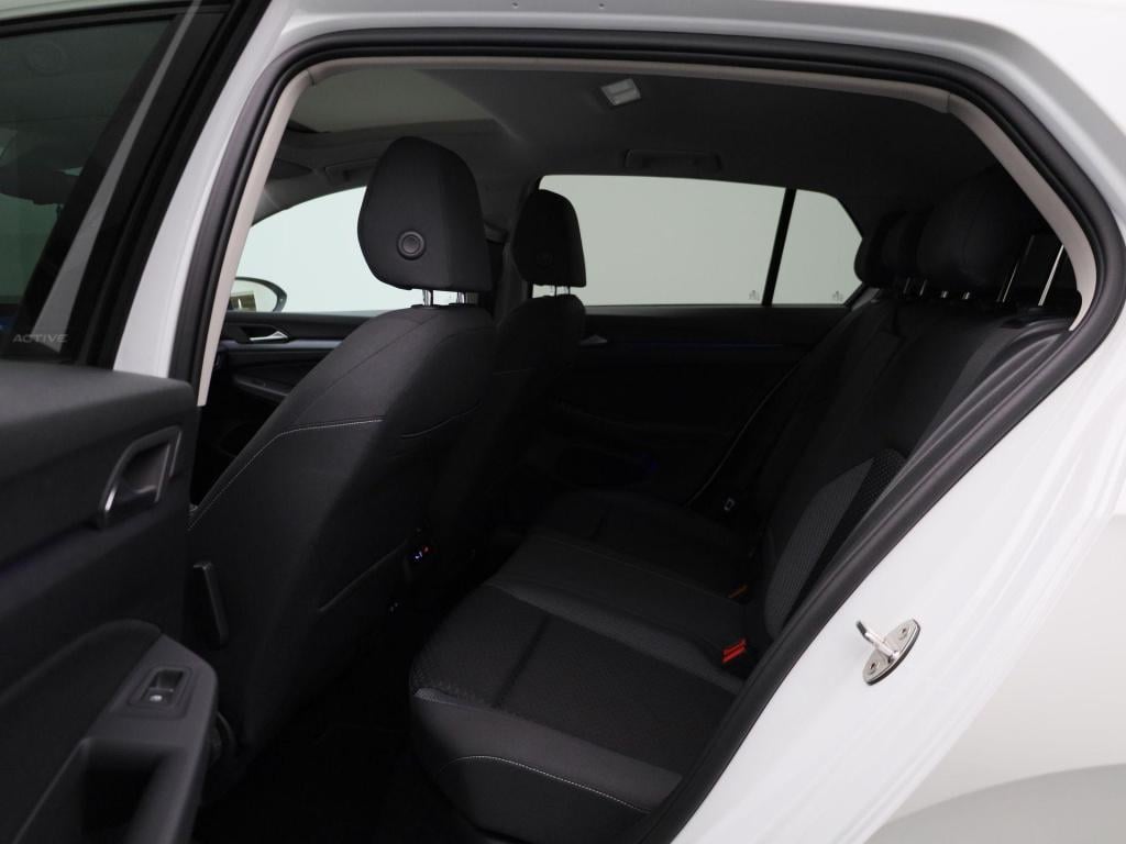 Volkswagen Golf 1.0 etsi life | automaat | panorama dak | virtual cockpit |
