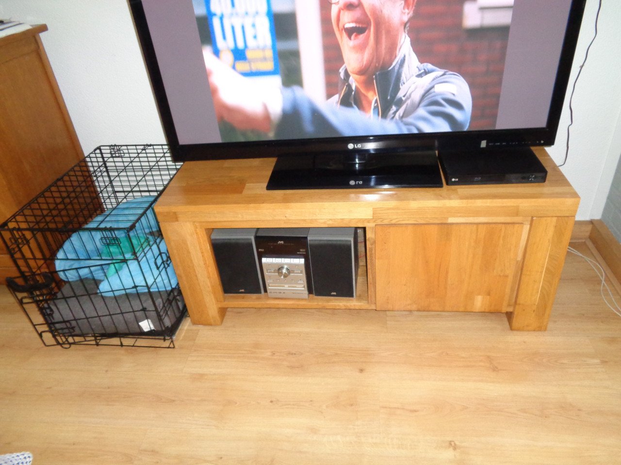 Vitrine kast  40 x50 cm.  T.v. meubel
