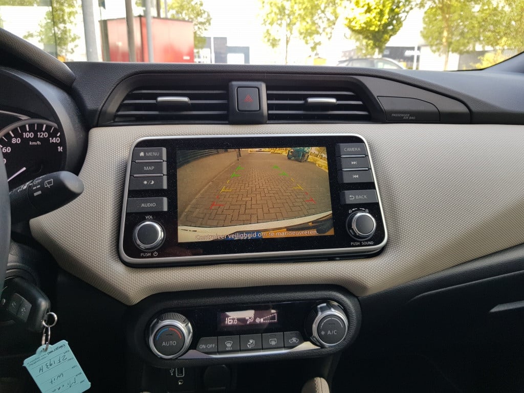 Nissan Micra n-connecta 1.0 ig-t