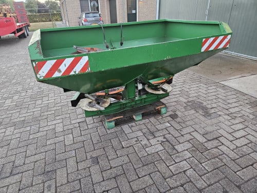 Amazone kunstmeststrooier