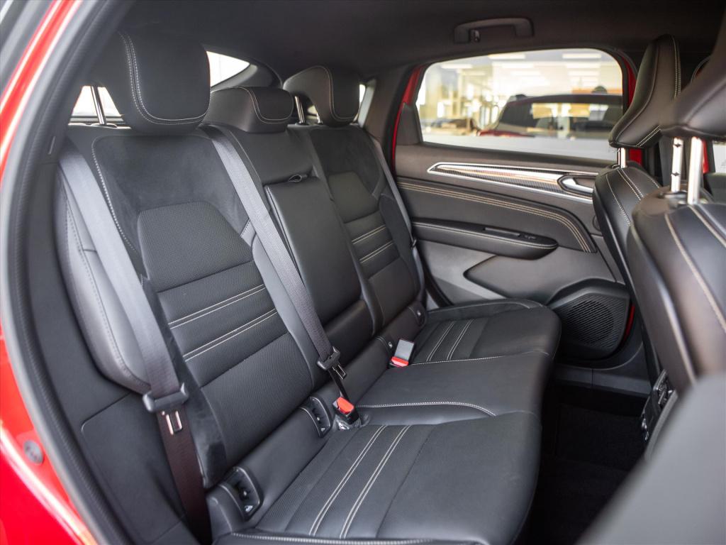 Renault Arkana 1.6 e-tech hybrid 145pk e-tech engineered automaat | navigat