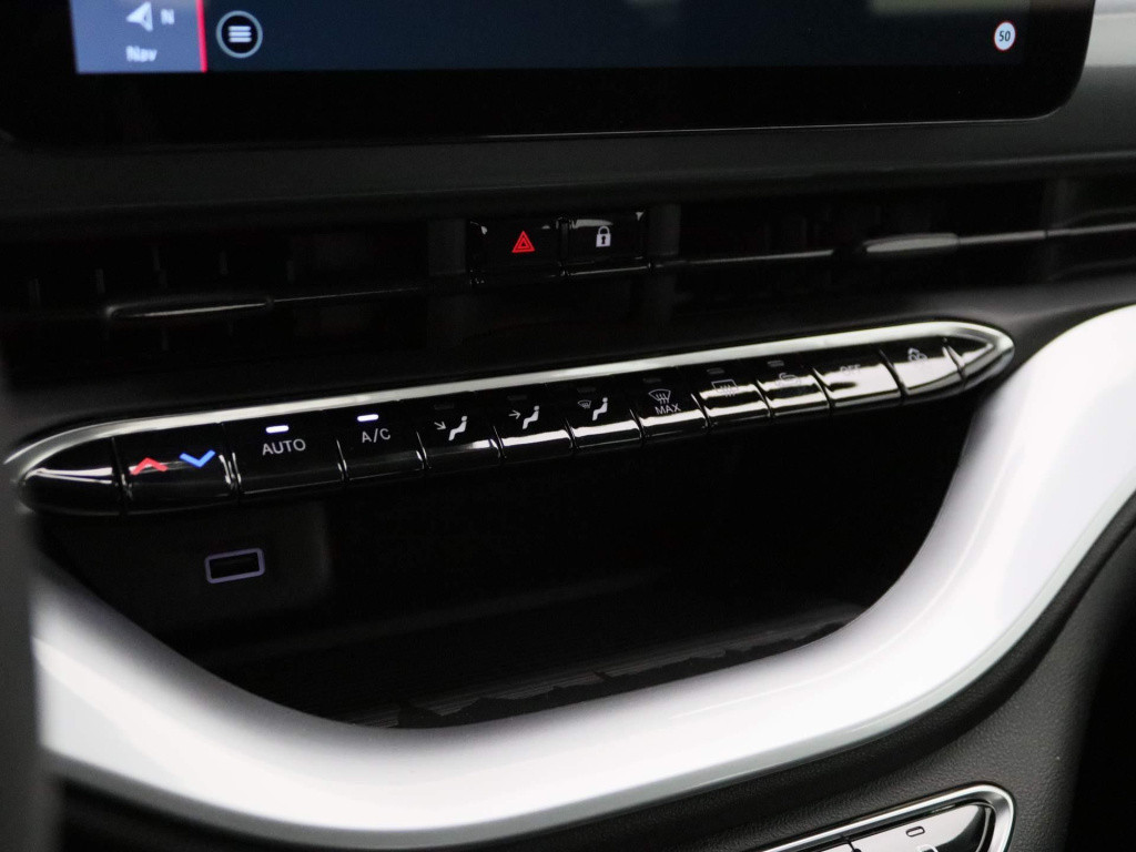 Fiat 500 icon 42 kwh | navigatie | ecc | parkeersensoren | lichtmetalen vel