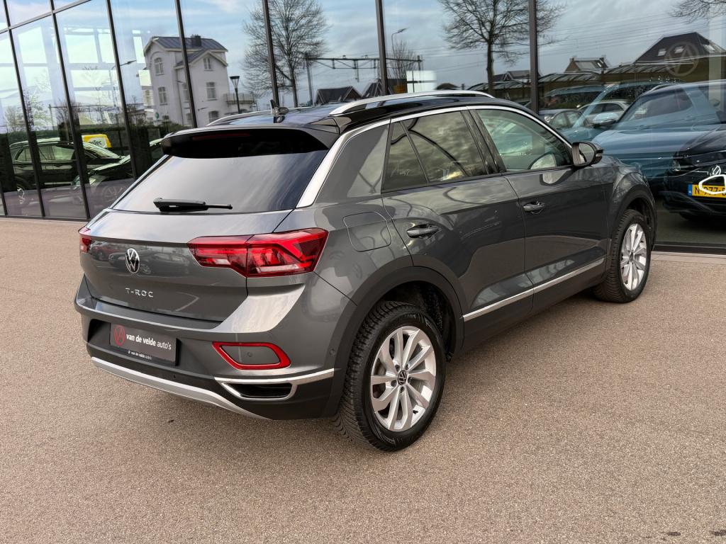 Volkswagen T-roc 1.5 tsi 150pk dsg style | trekhaak | navi | iq light | ada